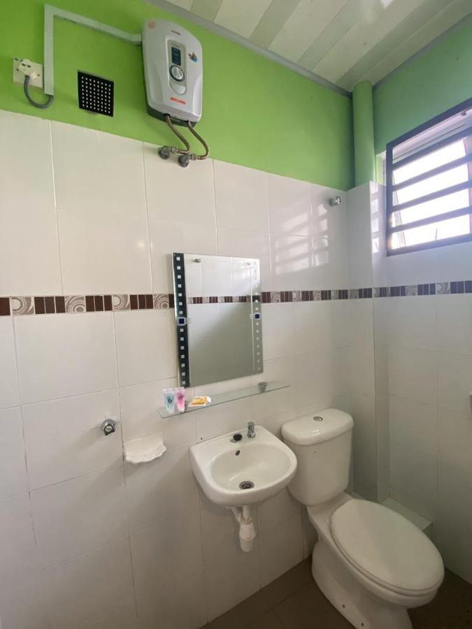 טאנה ראטה Hillview Homestay מראה חיצוני תמונה