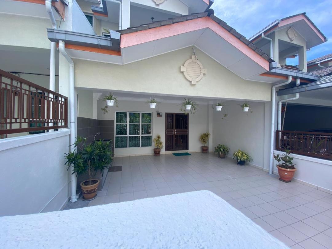 טאנה ראטה Hillview Homestay מראה חיצוני תמונה