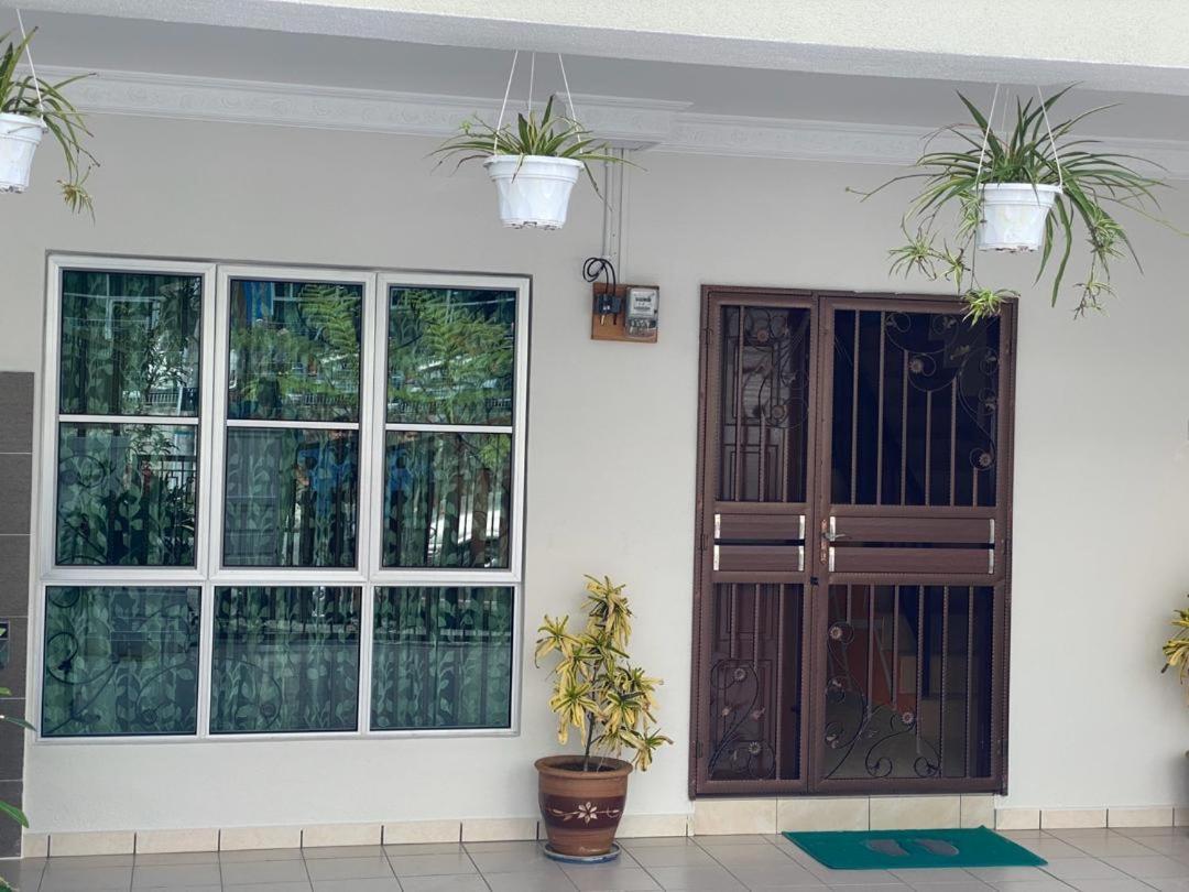 טאנה ראטה Hillview Homestay מראה חיצוני תמונה
